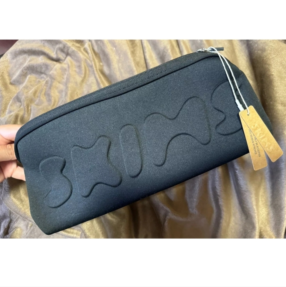 NWT SKIMS Neoprene Black LongPouch Bag Clutch for Shapewear Makeup Lingerie NWT - Picture 3 of 5